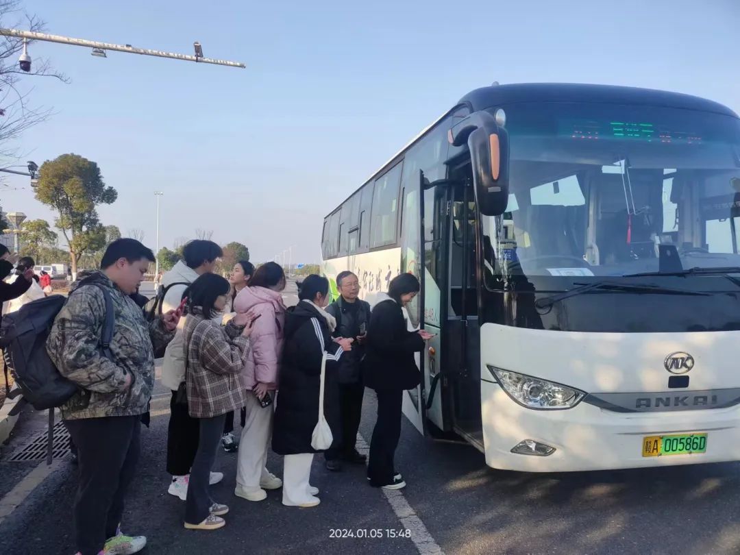 都市城際公交：共青至滕王閣景區(qū)直通車開通啦！